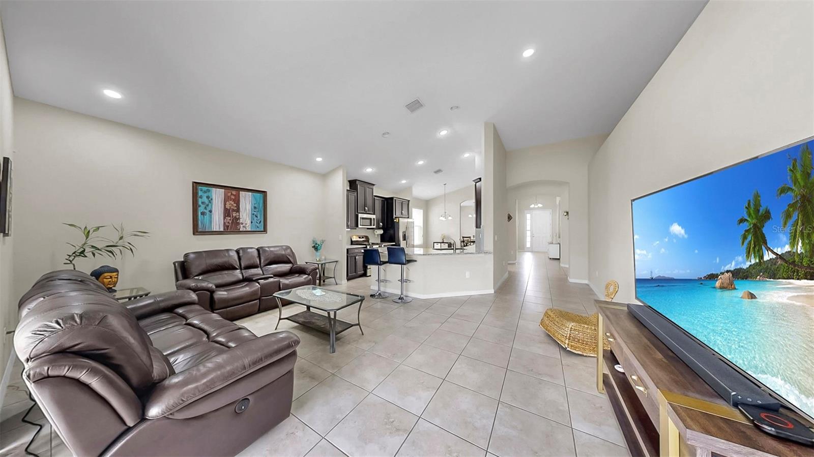 Image 25 of 35 For 17523 Buckingham Garden Drive