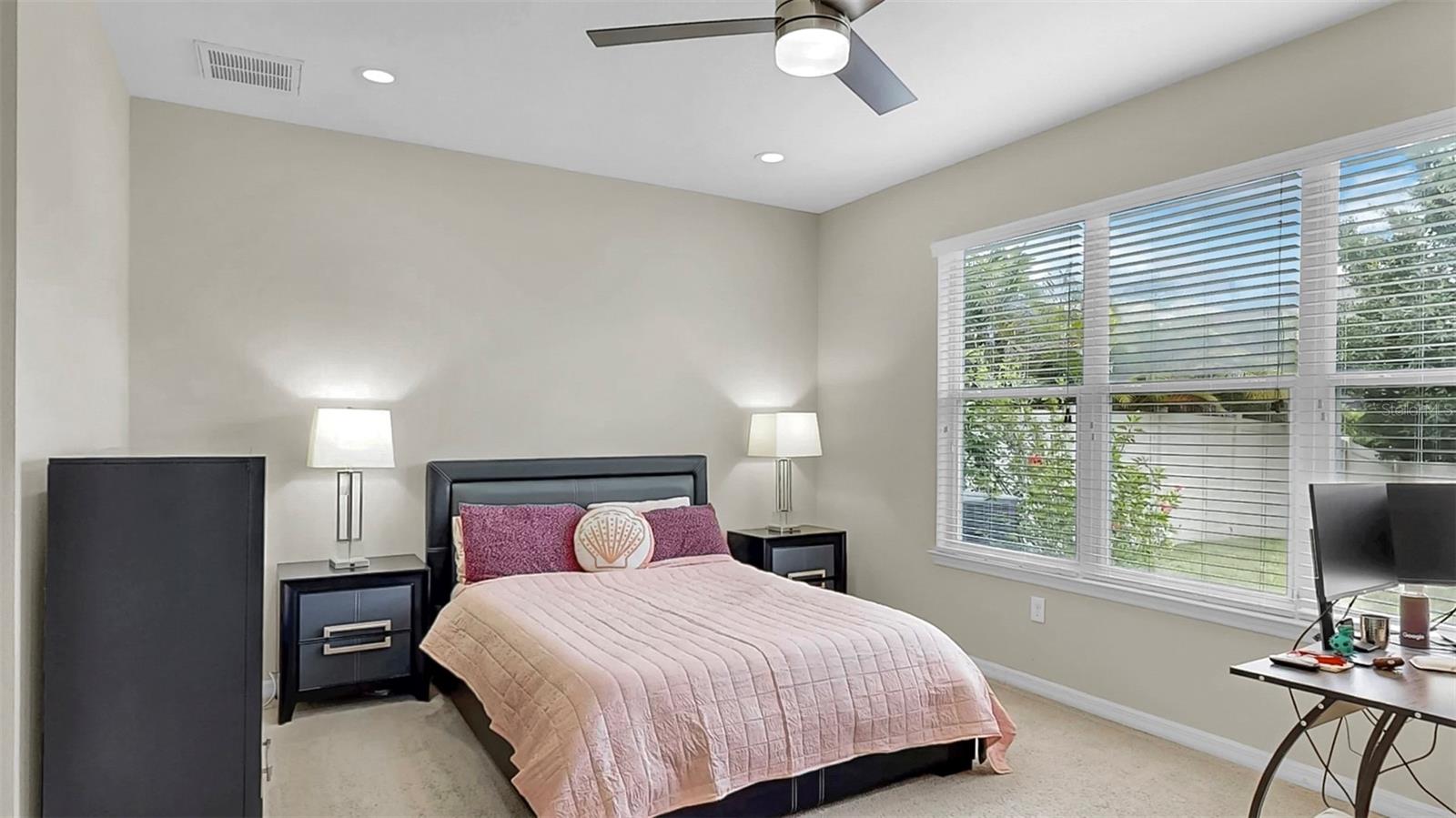 Image 28 of 35 For 17523 Buckingham Garden Drive