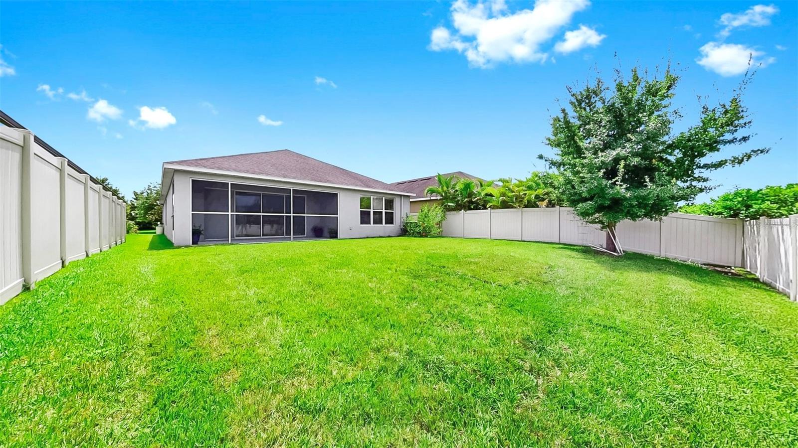 Image 35 of 35 For 17523 Buckingham Garden Drive