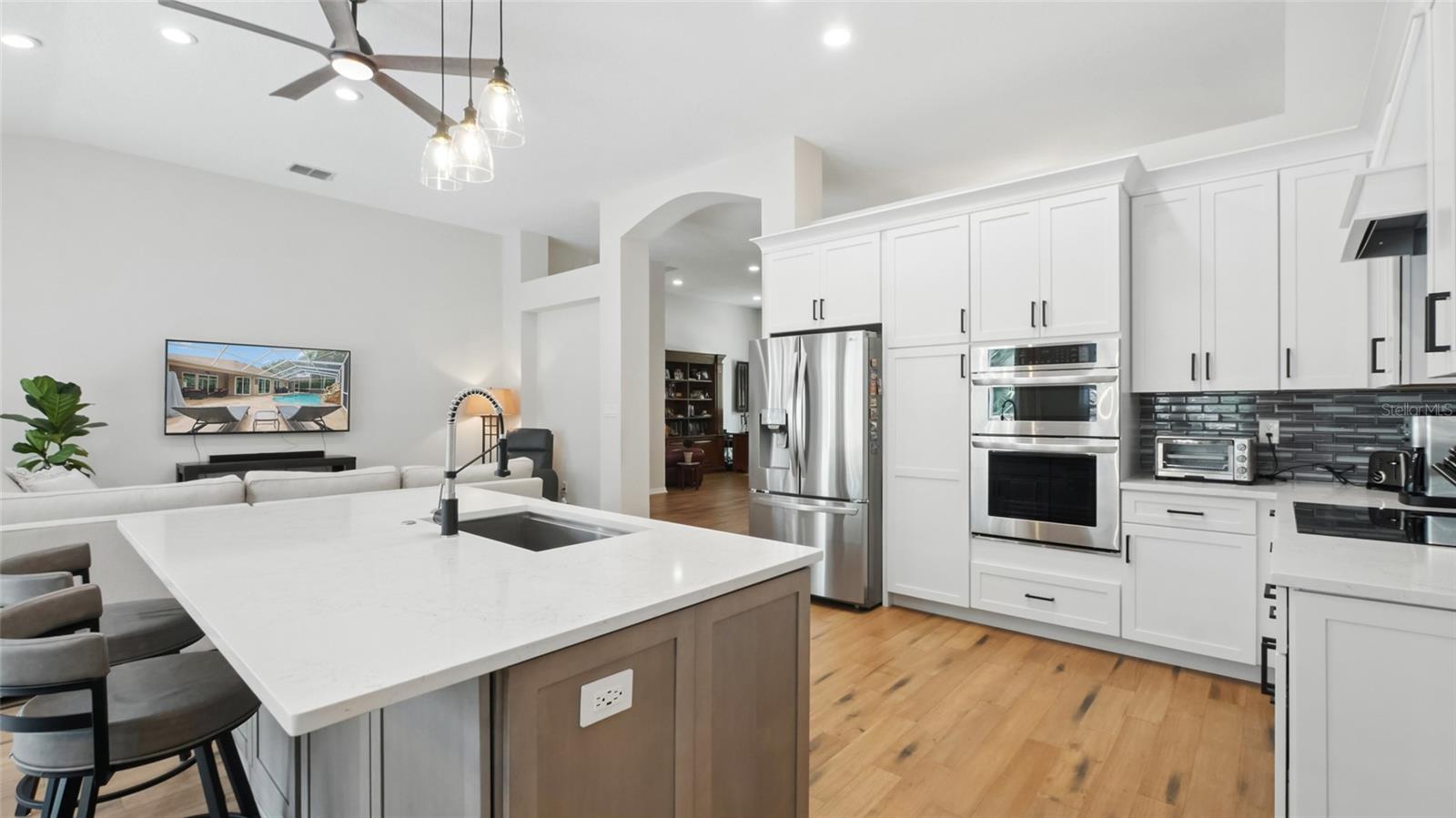 Image 14 of 55 For 6125 Savoy Circle