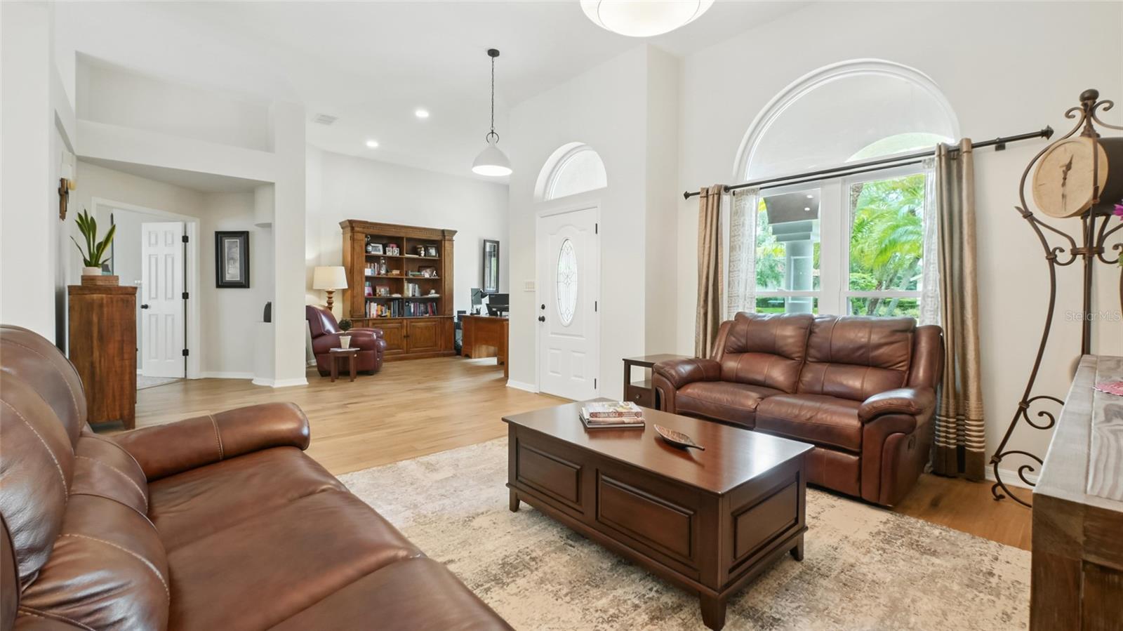 Image 18 of 55 For 6125 Savoy Circle