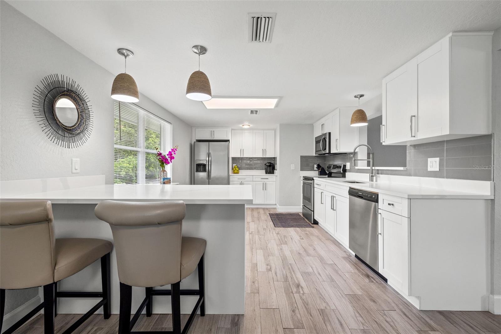 Image 10 of 50 For 5440 113th Street