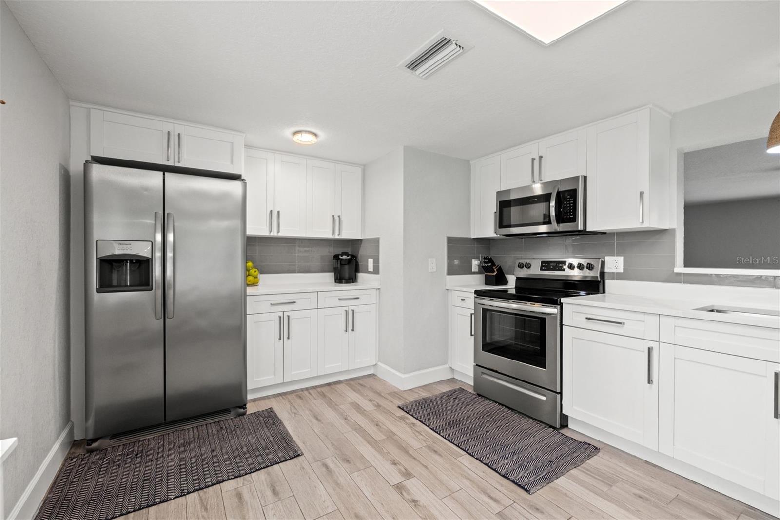 Image 12 of 50 For 5440 113th Street