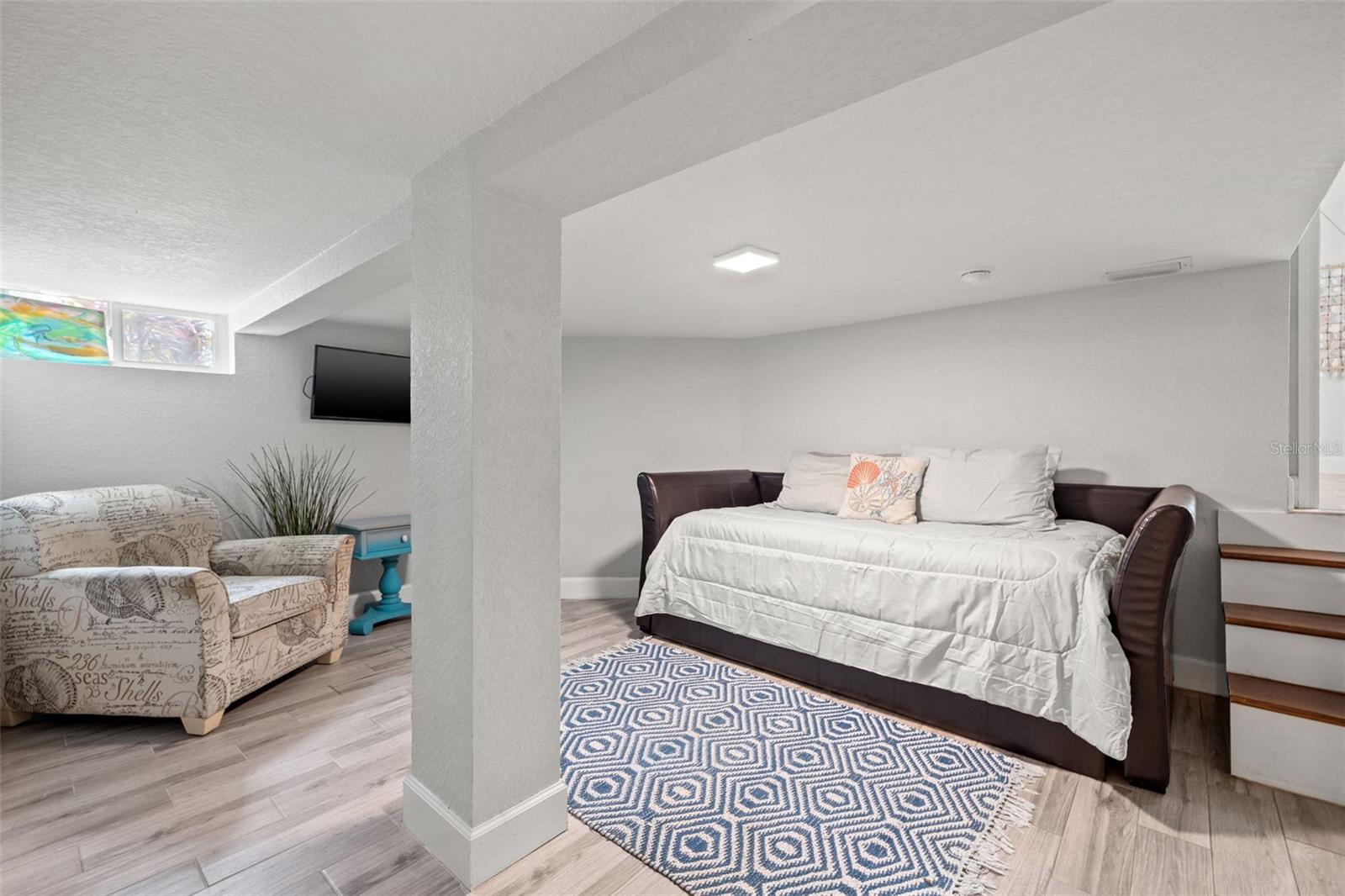 Image 40 of 50 For 5440 113th Street