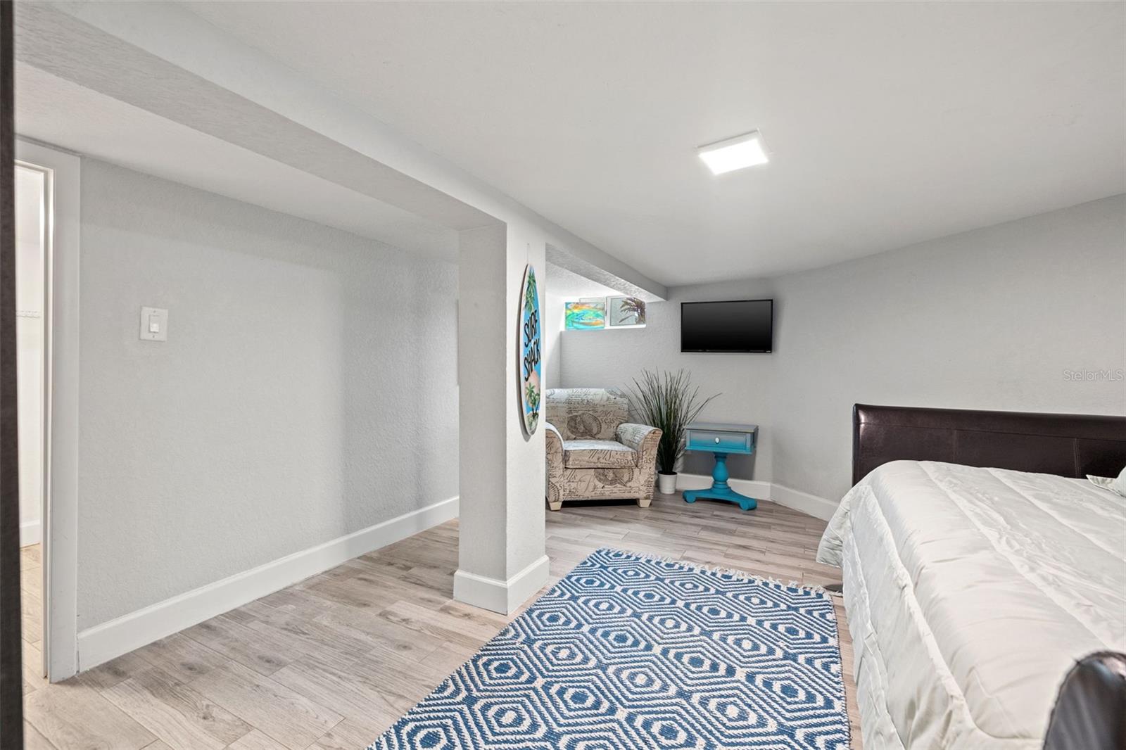 Image 41 of 50 For 5440 113th Street
