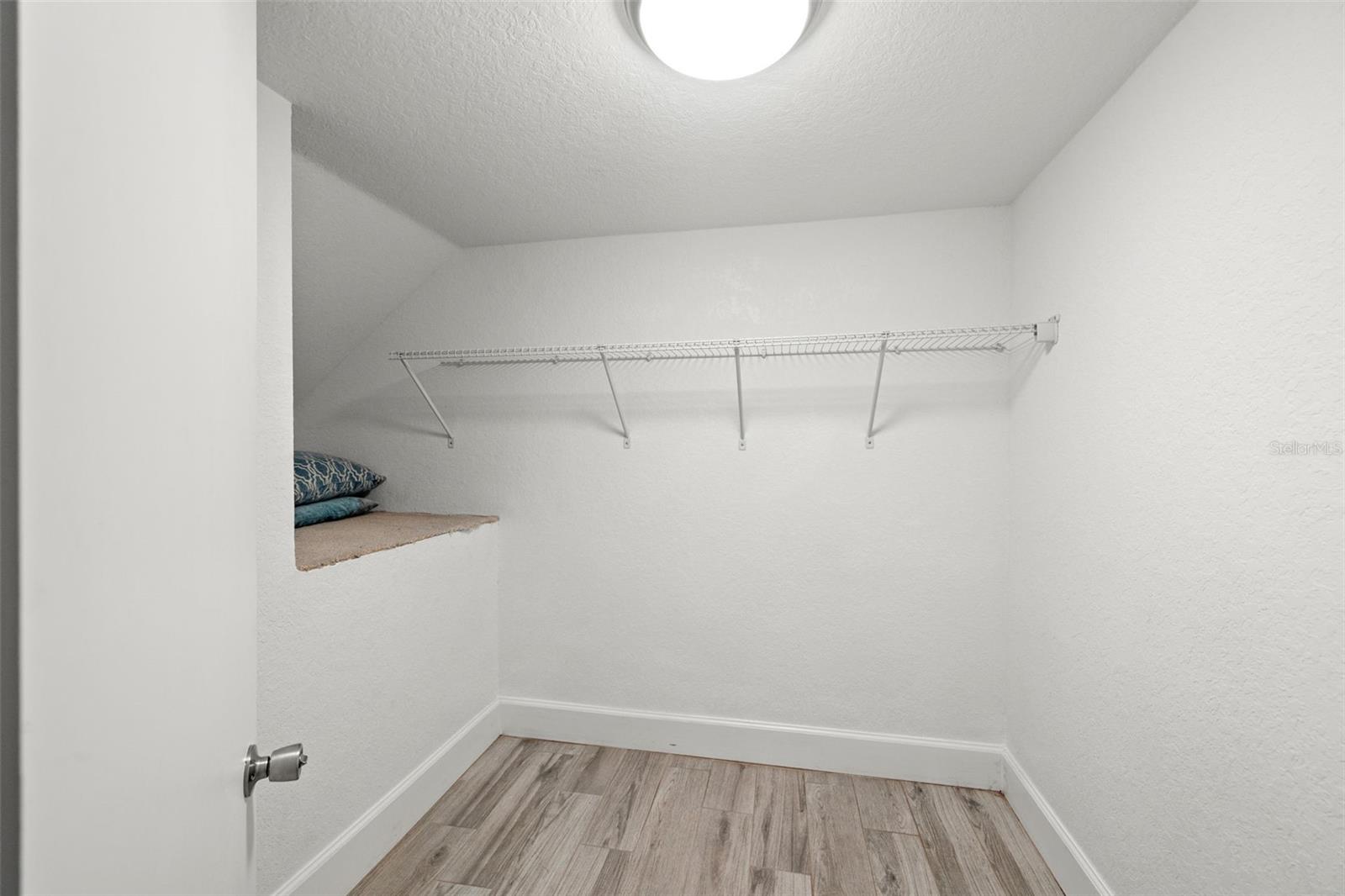 Image 42 of 50 For 5440 113th Street