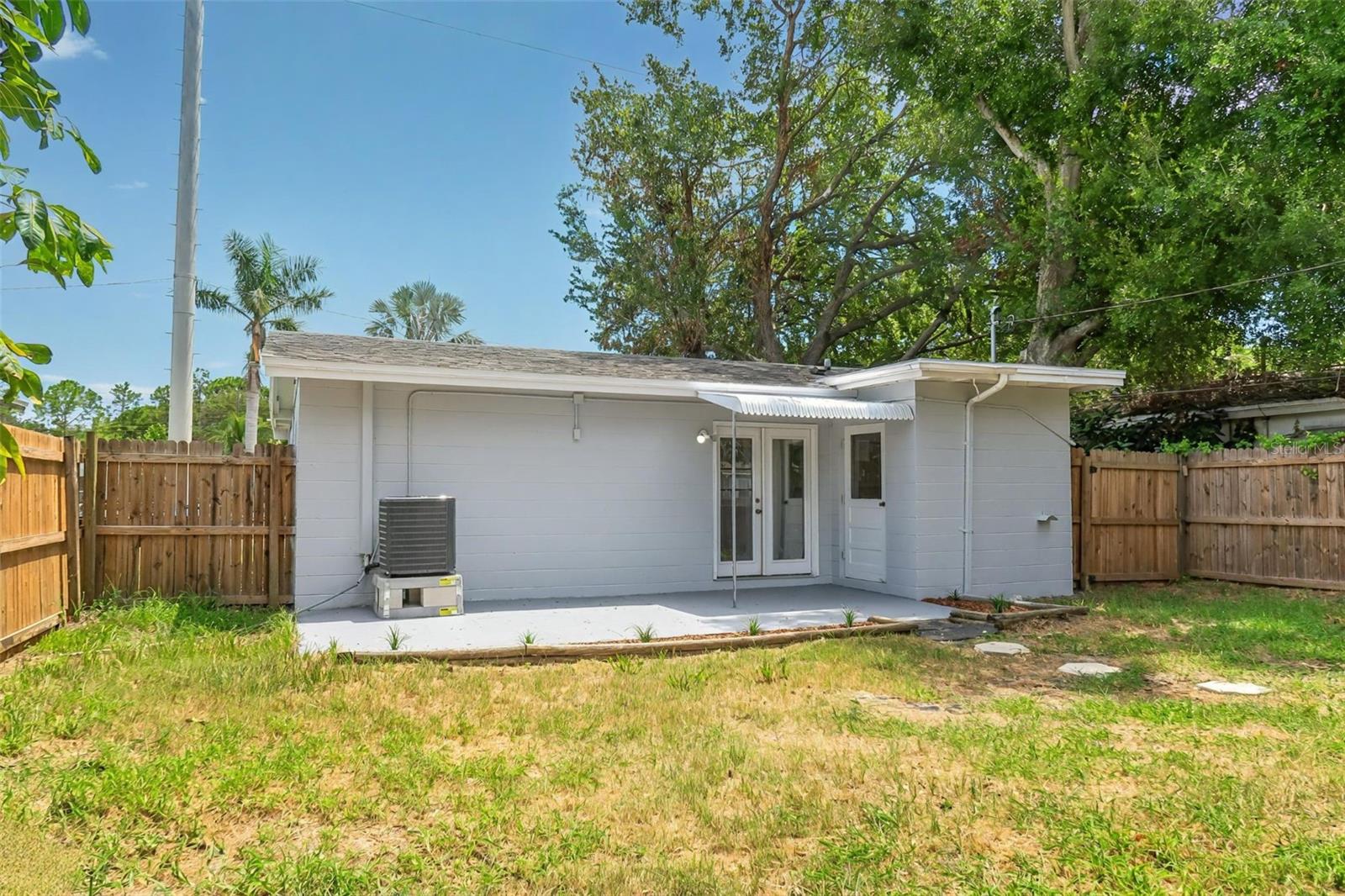 Image 9 of 10 For 723 71st Avenue N