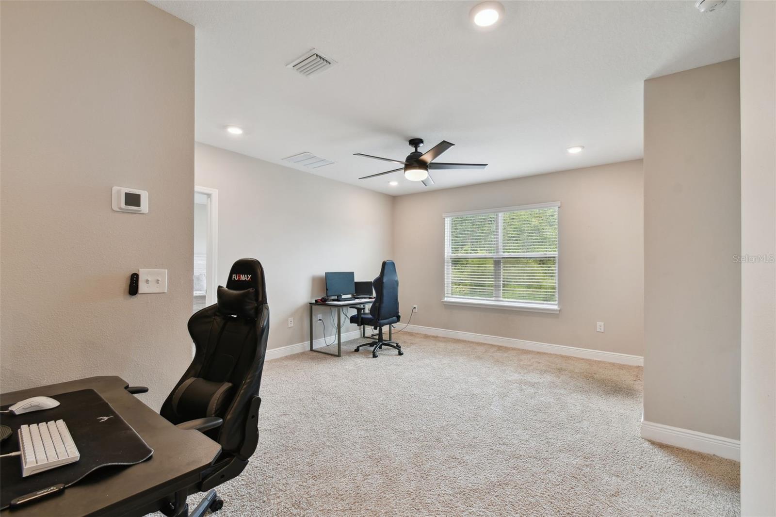 Image 22 of 39 For 1297 Bering Road