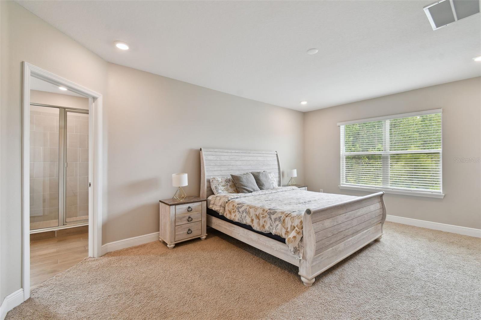 Image 25 of 39 For 1297 Bering Road
