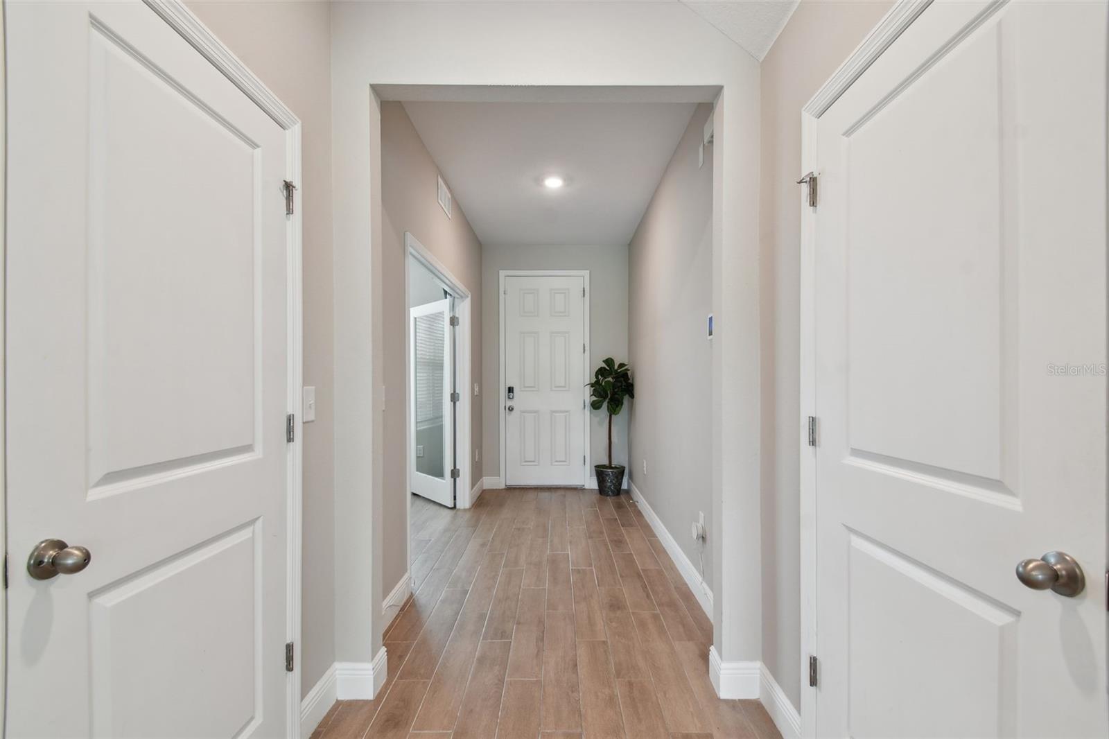 Image 6 of 39 For 1297 Bering Road