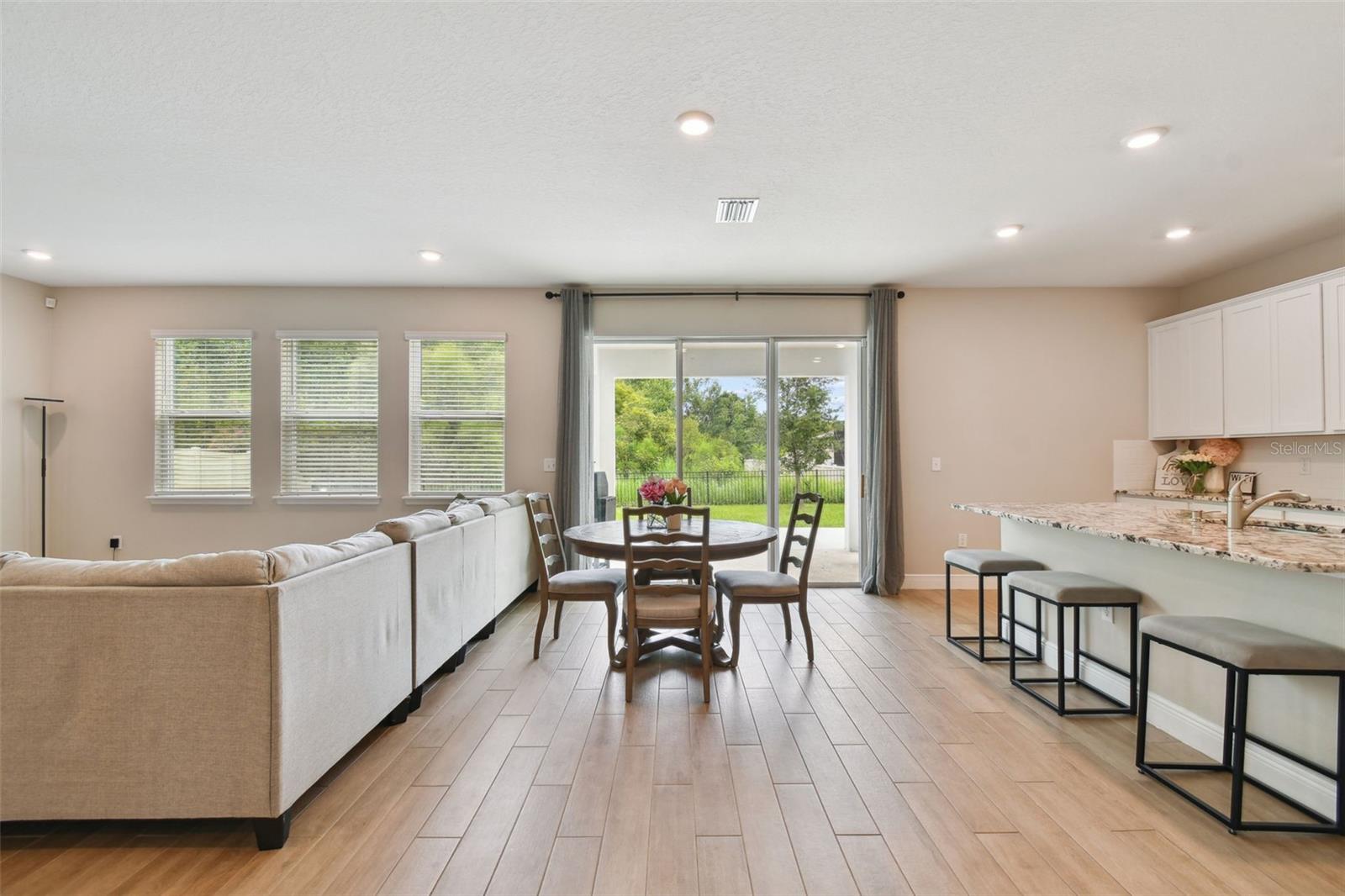 Image 7 of 39 For 1297 Bering Road
