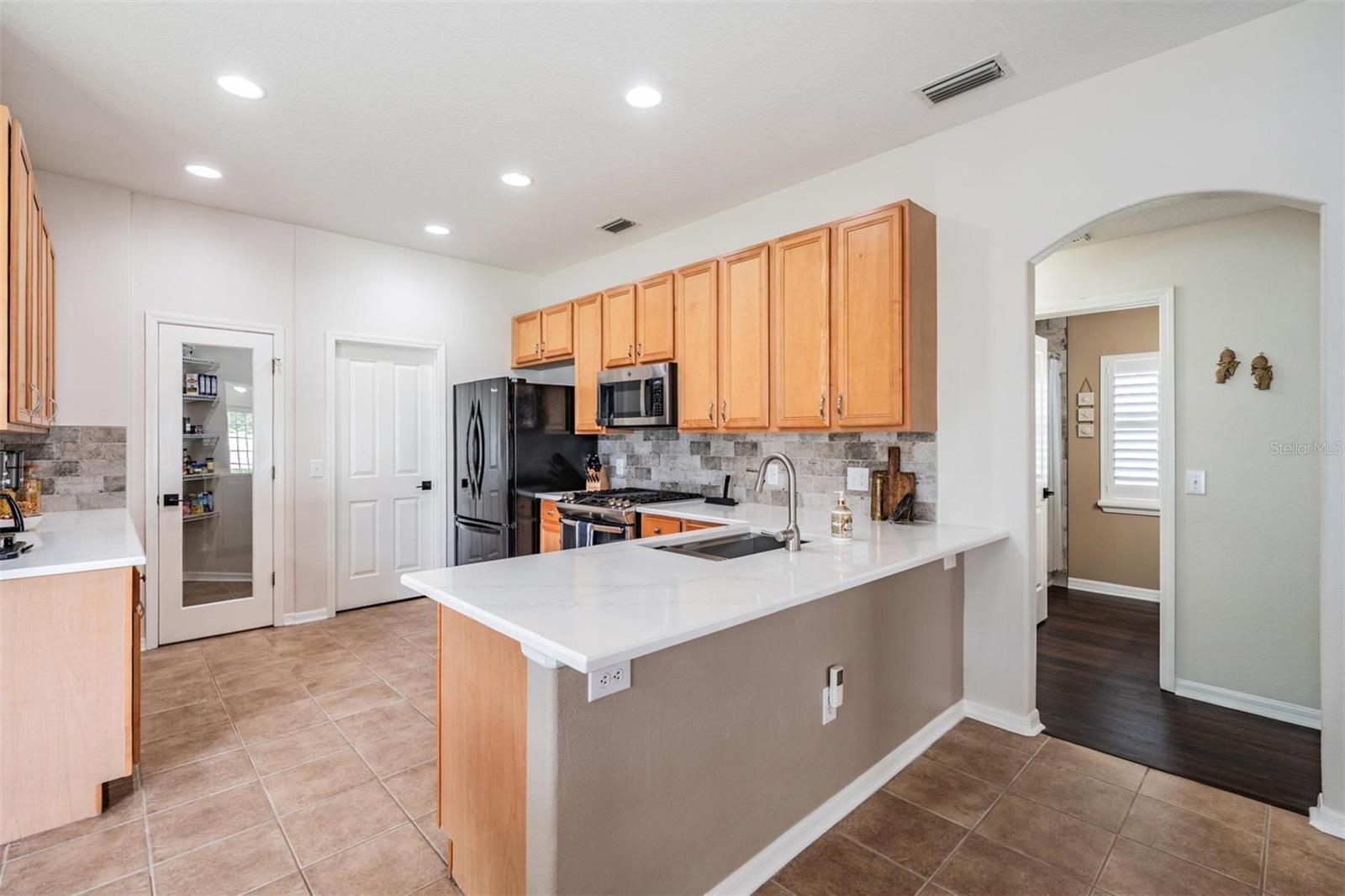 Listing photo id 21 for 1519 Flatwood Court