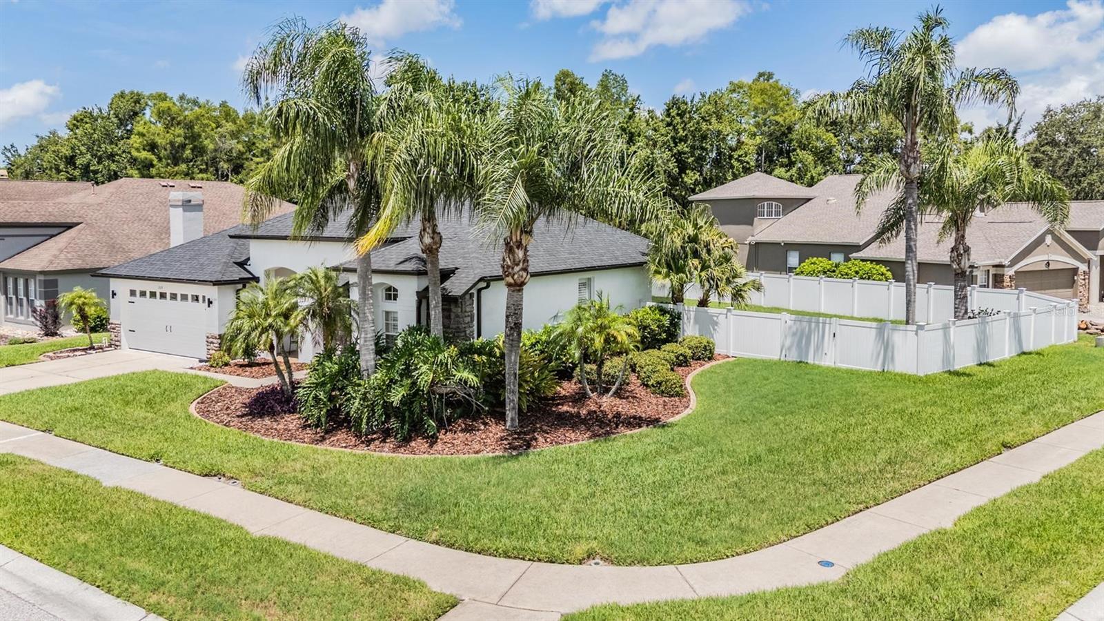 Listing photo id 37 for 1519 Flatwood Court