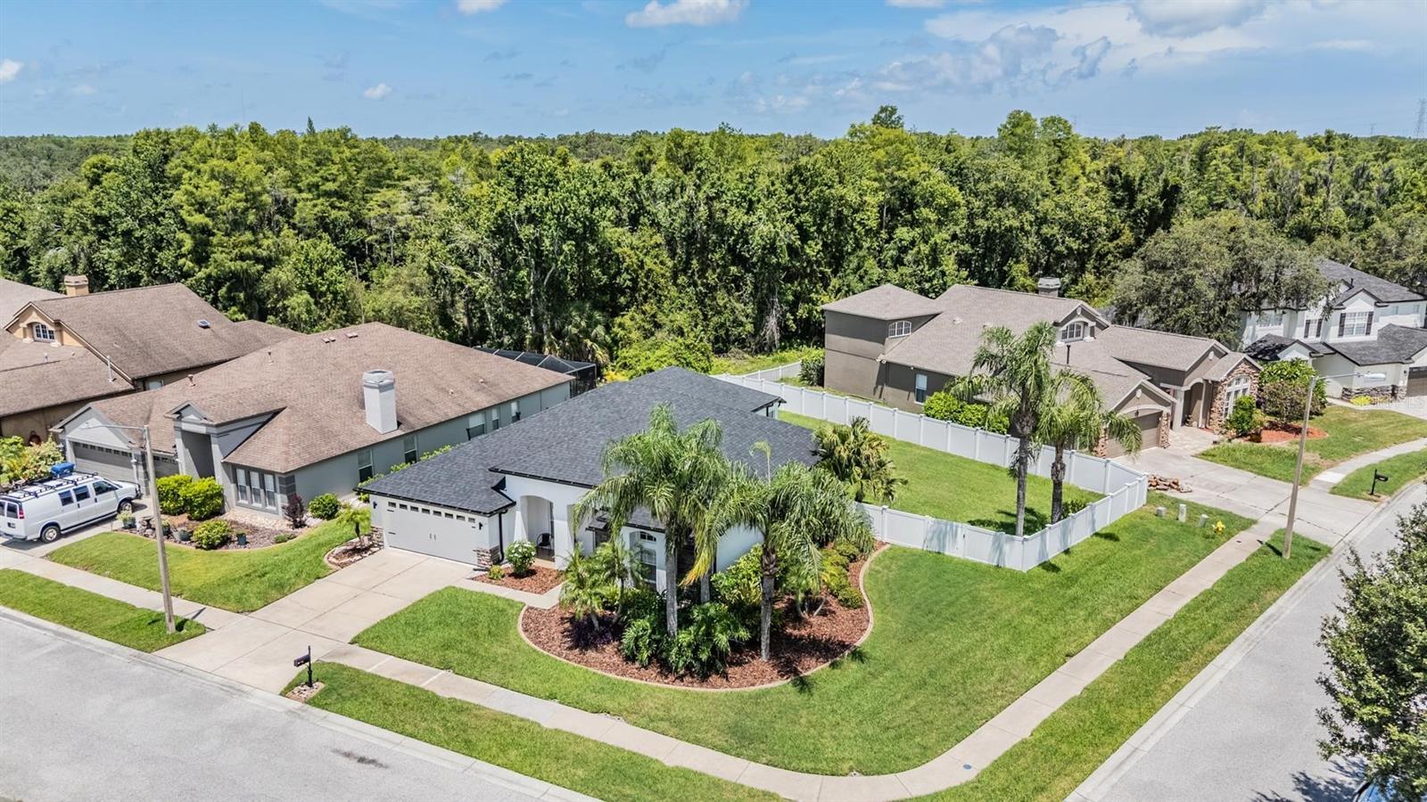 Listing photo id 3 for 1519 Flatwood Court