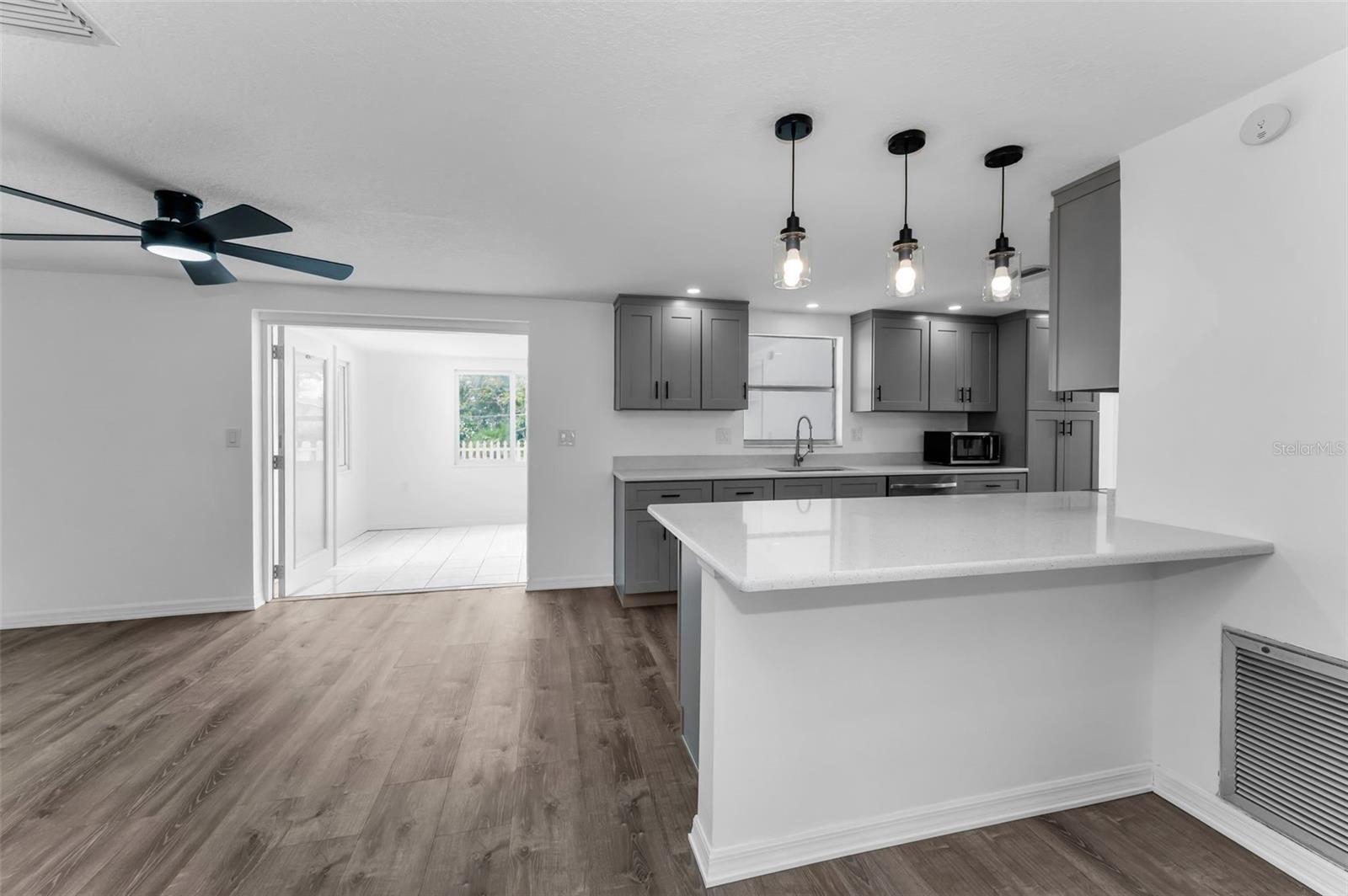 Image 15 of 42 For 5022 Forest Hills Drive