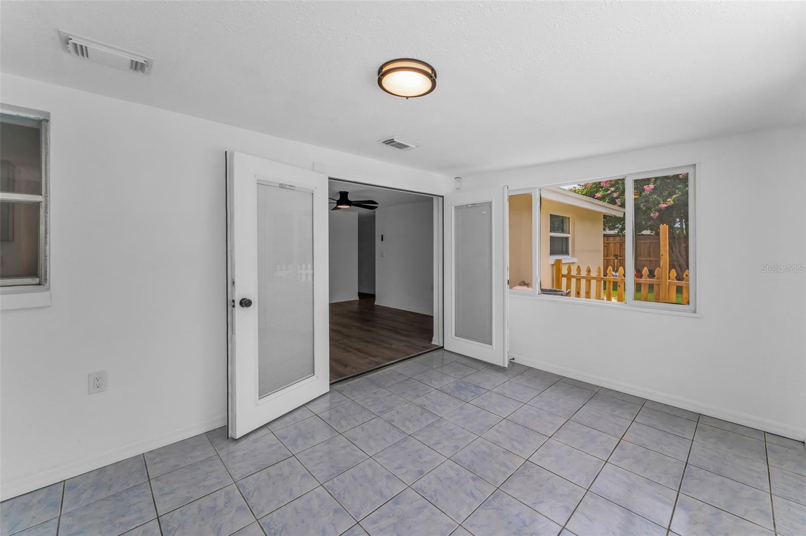Image 18 of 42 For 5022 Forest Hills Drive