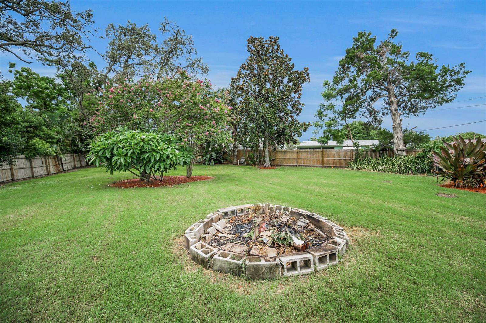 Image 29 of 42 For 5022 Forest Hills Drive