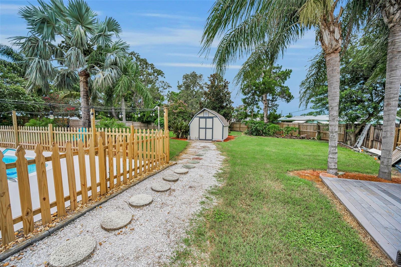 Image 33 of 42 For 5022 Forest Hills Drive