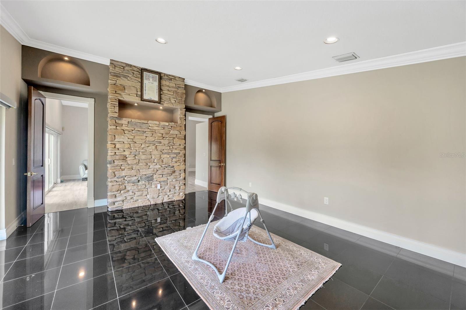 Image 22 of 58 For 3238 Cullendale Drive