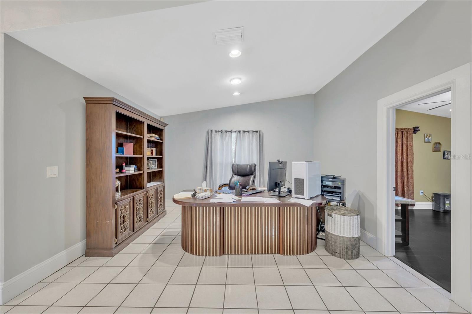 Image 33 of 58 For 3238 Cullendale Drive