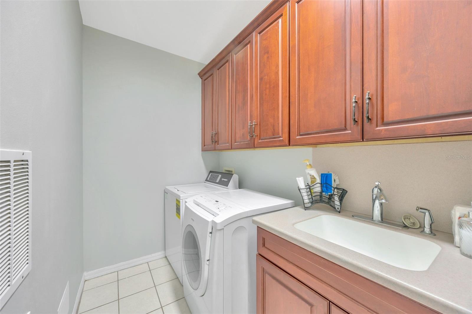 Image 50 of 58 For 3238 Cullendale Drive