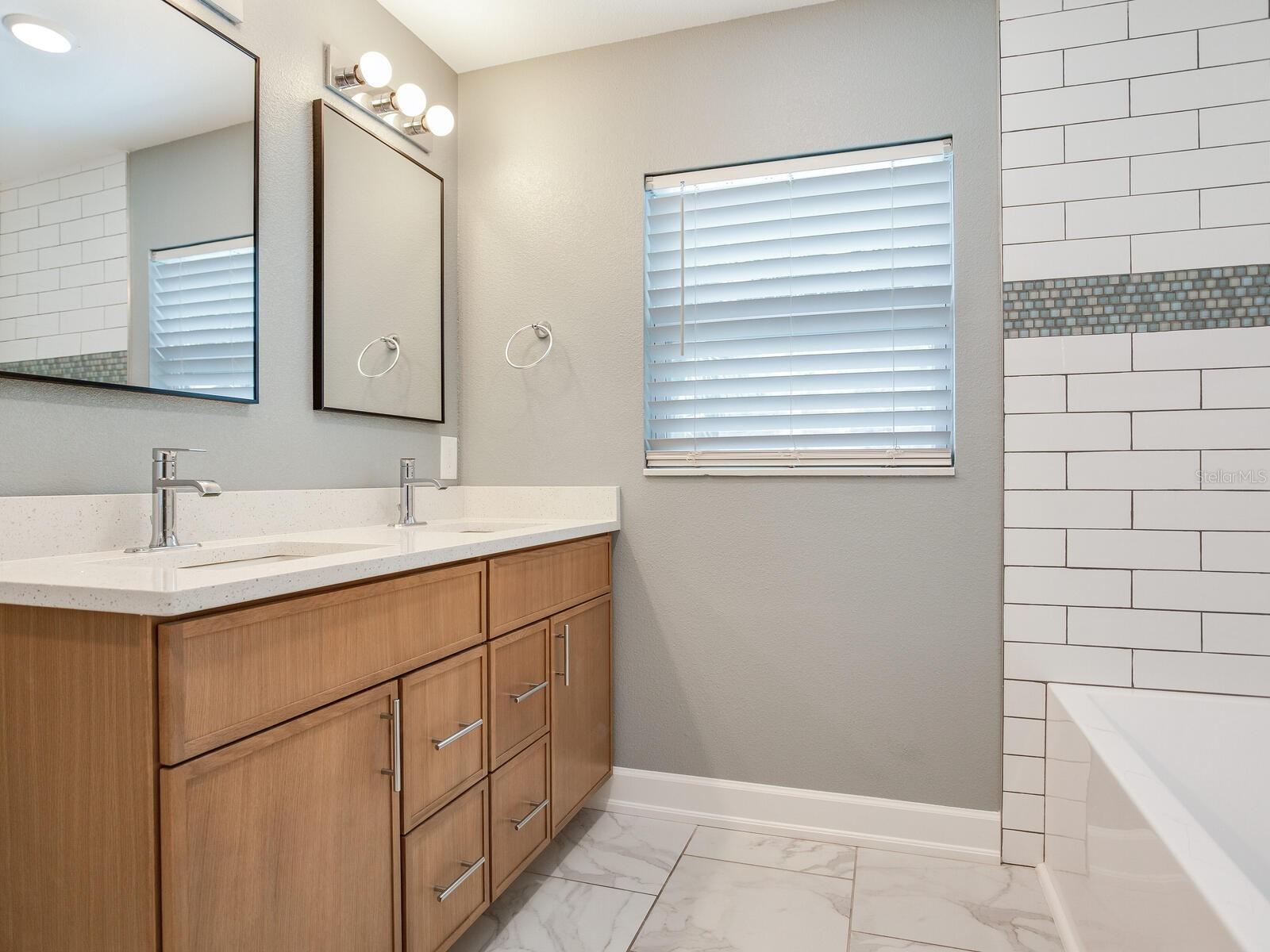 Image 34 of 41 For 4319 Renellie Drive