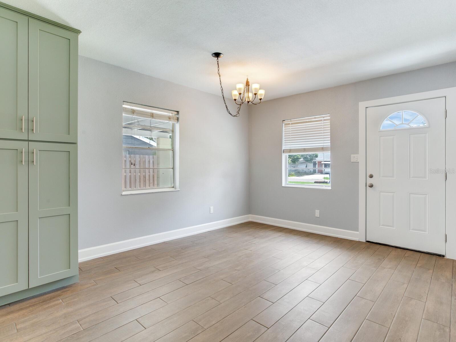 Image 4 of 41 For 4319 Renellie Drive