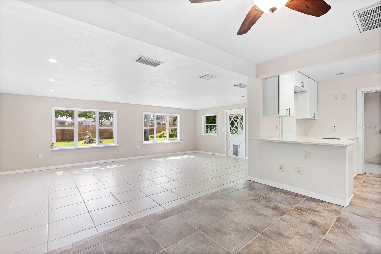 Image 9 of 21 For 101 24th Street Ne