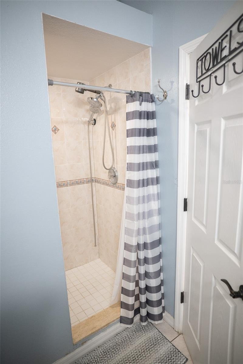 Image 32 of 43 For 16248 Verndale Lane
