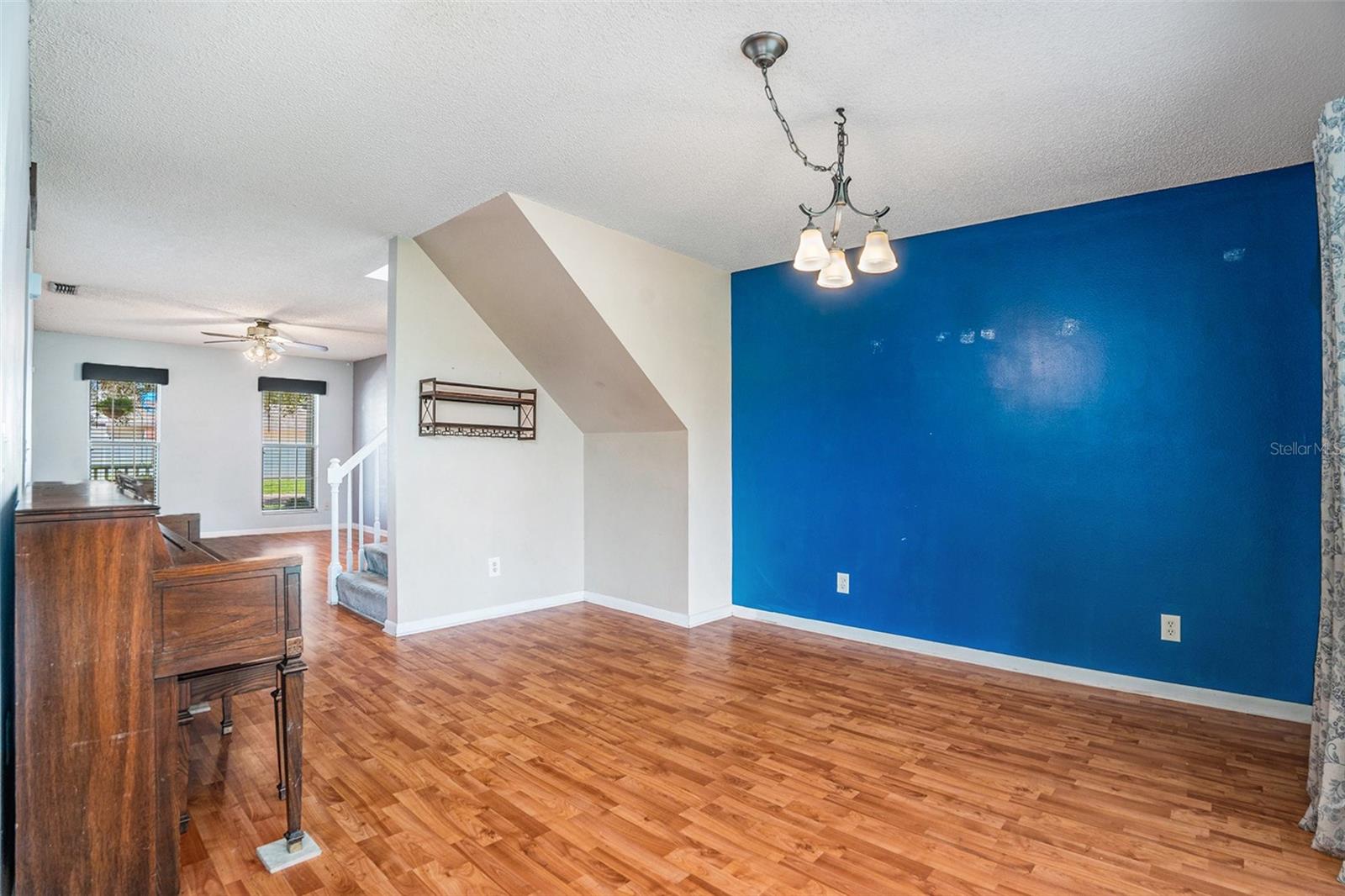 Image 13 of 47 For 11017 Springridge Drive