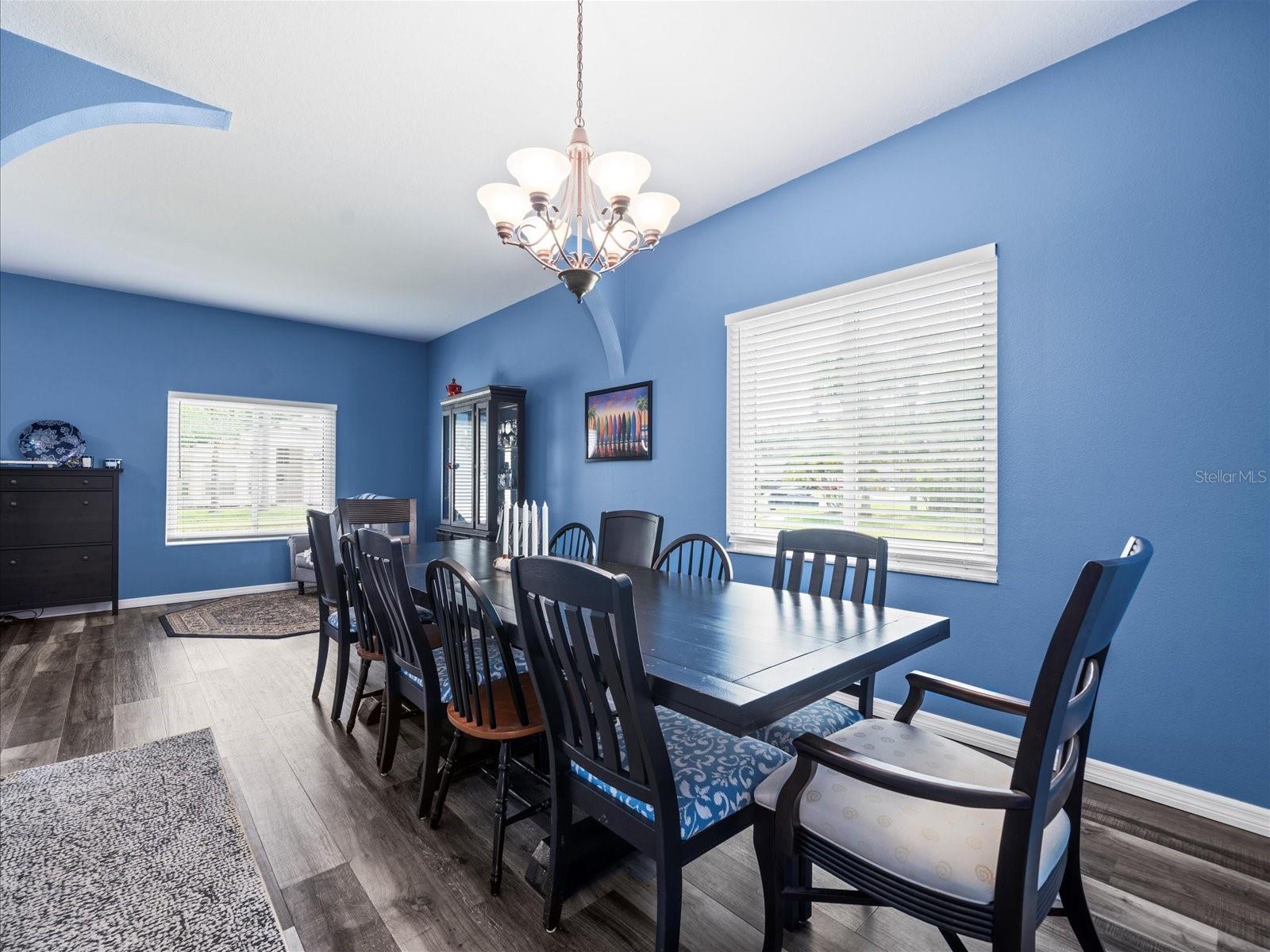 Image 11 of 56 For 25423 Bruford Boulevard