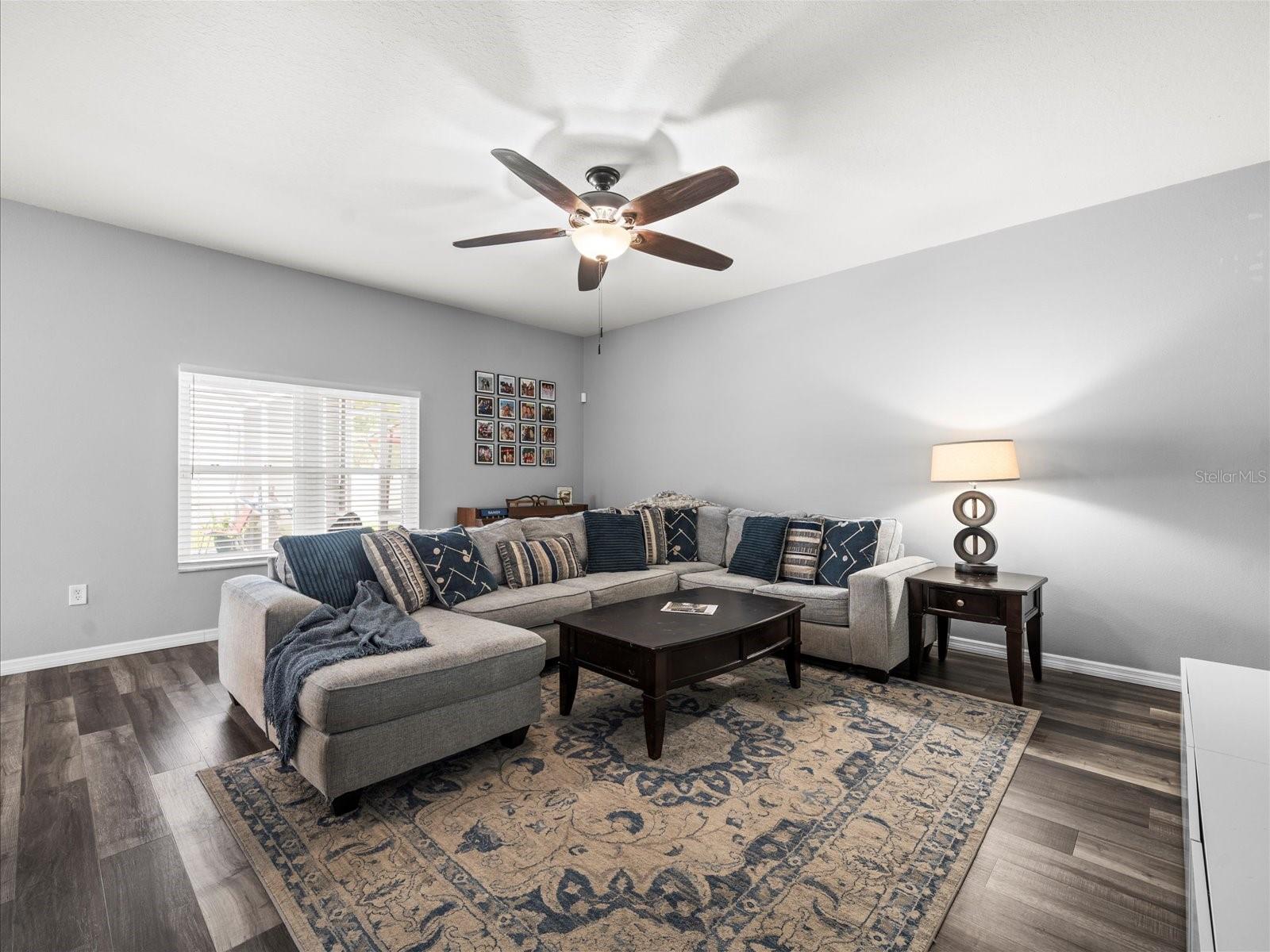 Image 25 of 56 For 25423 Bruford Boulevard