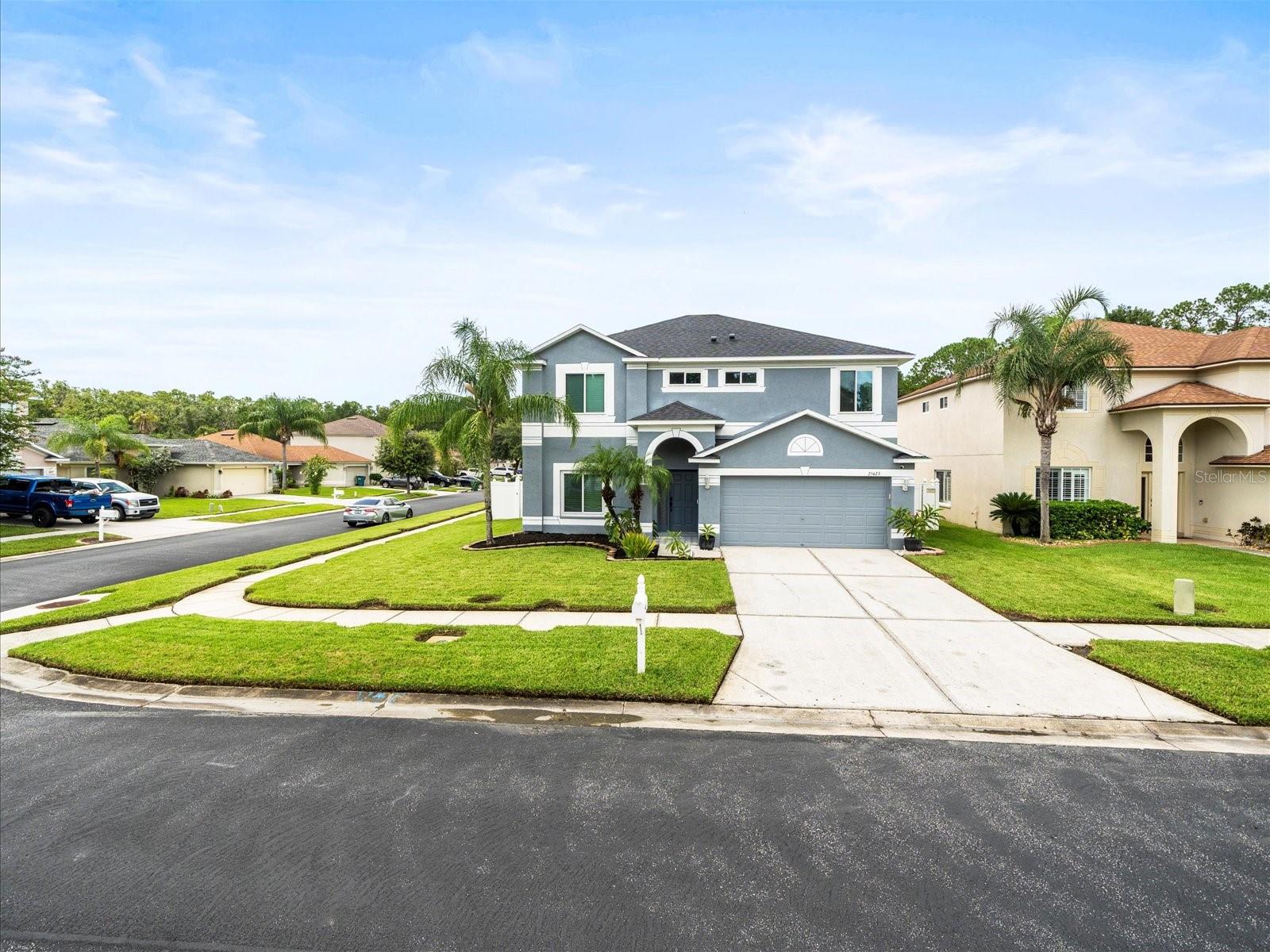 Image 4 of 56 For 25423 Bruford Boulevard