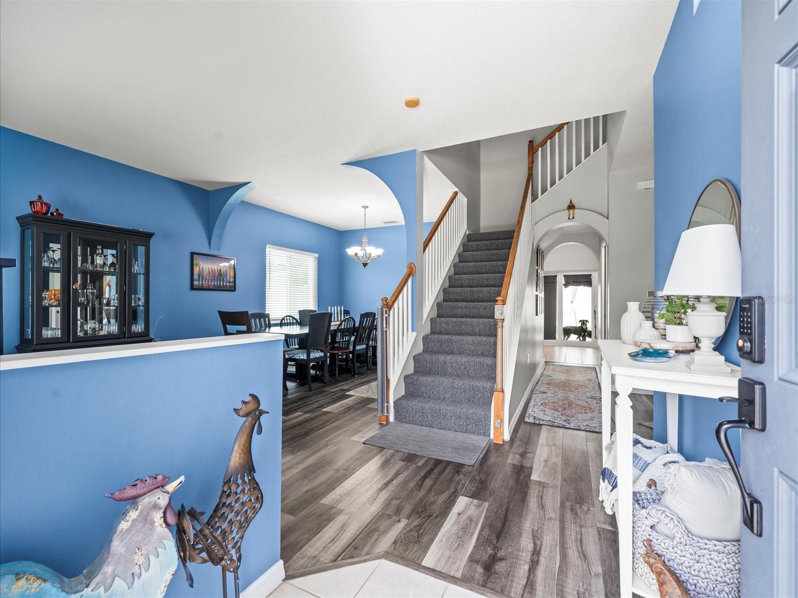 Image 5 of 56 For 25423 Bruford Boulevard