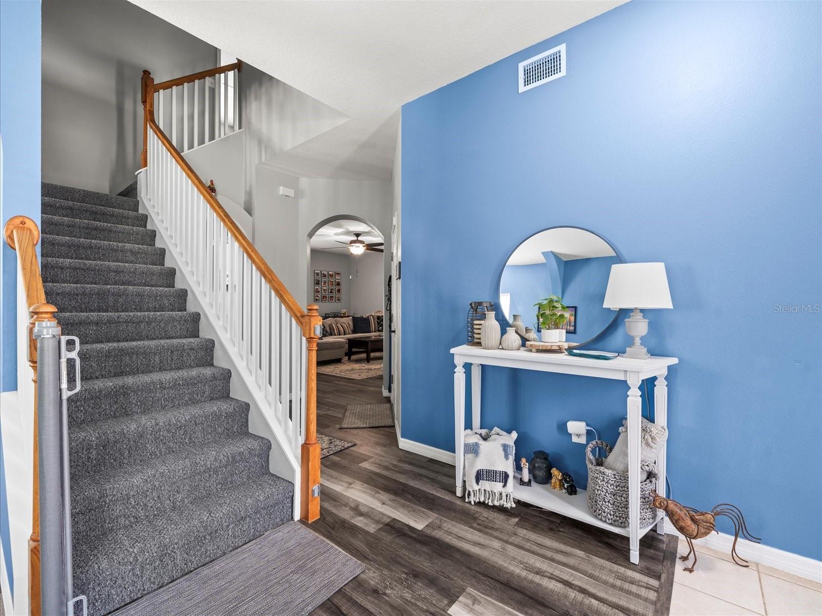 Image 6 of 56 For 25423 Bruford Boulevard