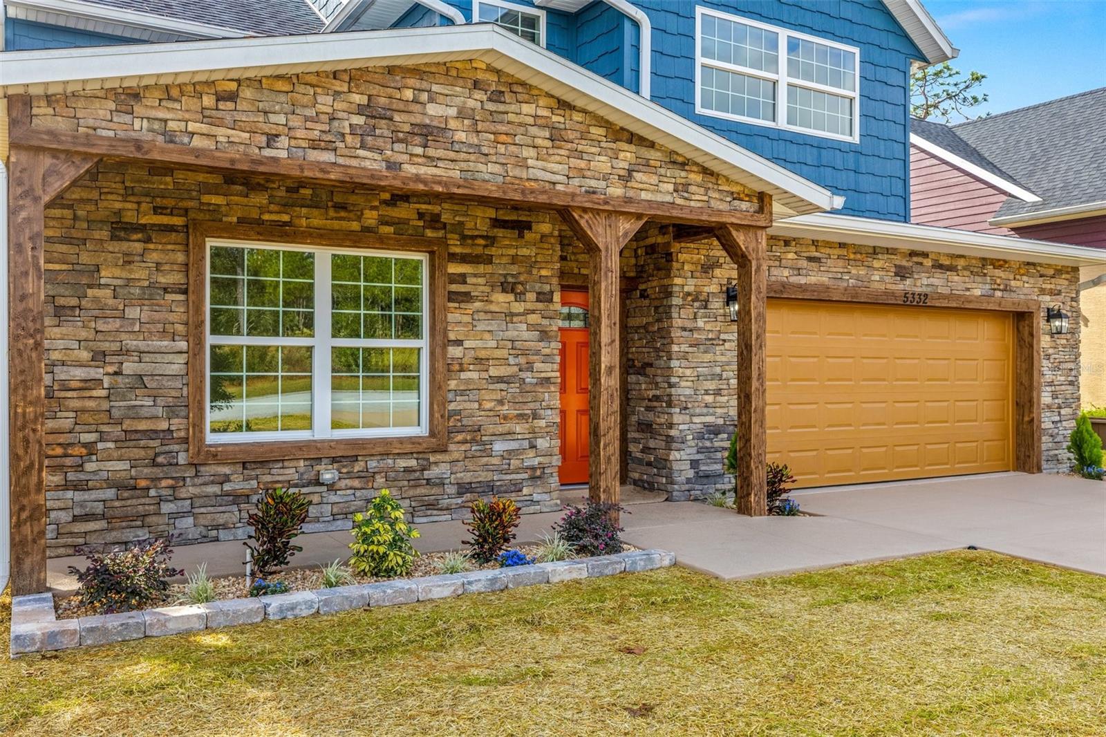 Listing photo id 23 for 5332 Westchase Loop