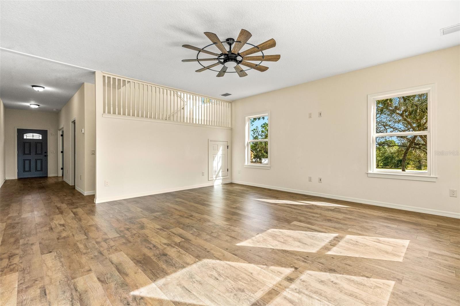 Listing photo id 35 for 5332 Westchase Loop