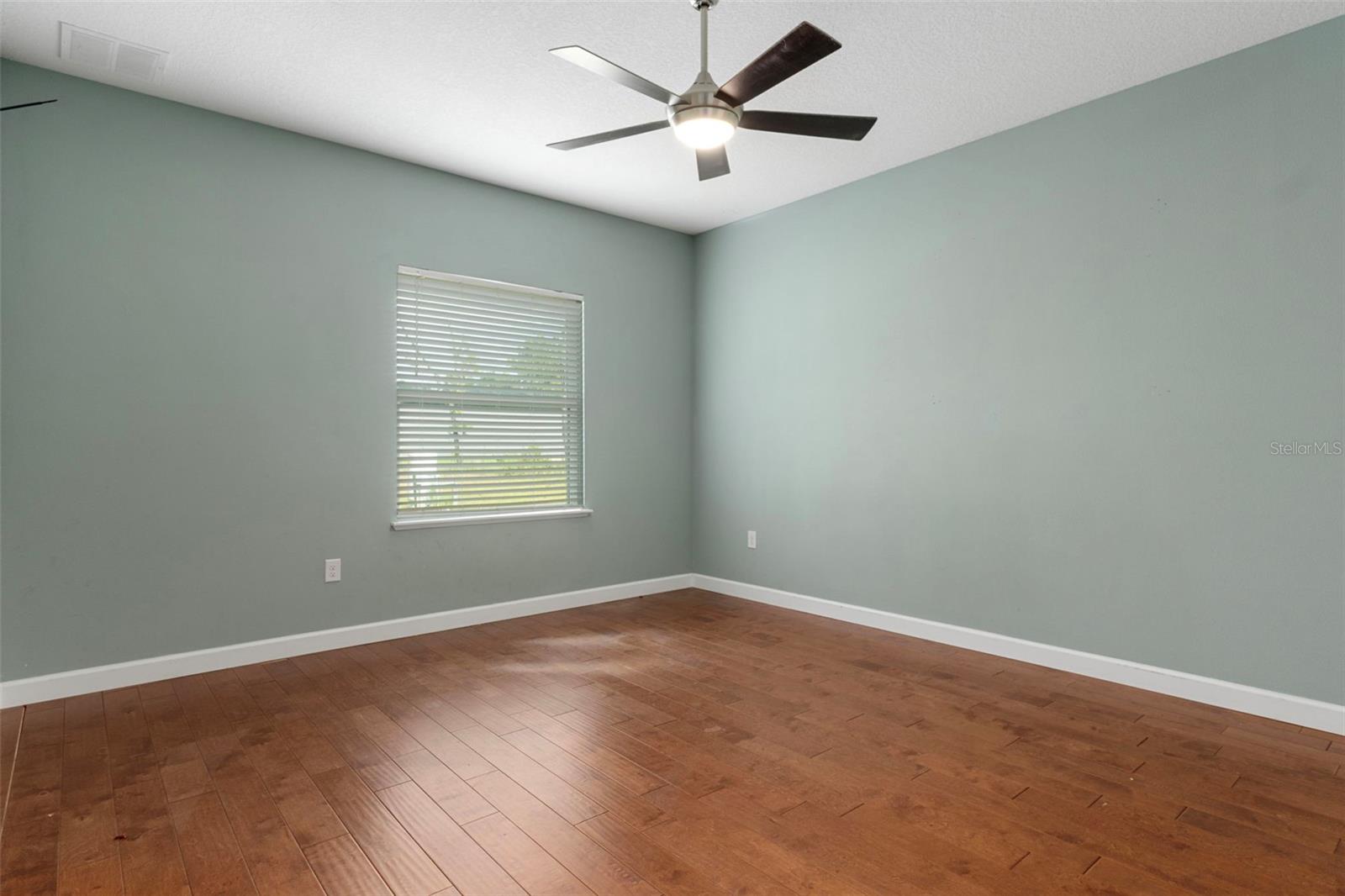 Image 30 of 70 For 18098 Macek Road