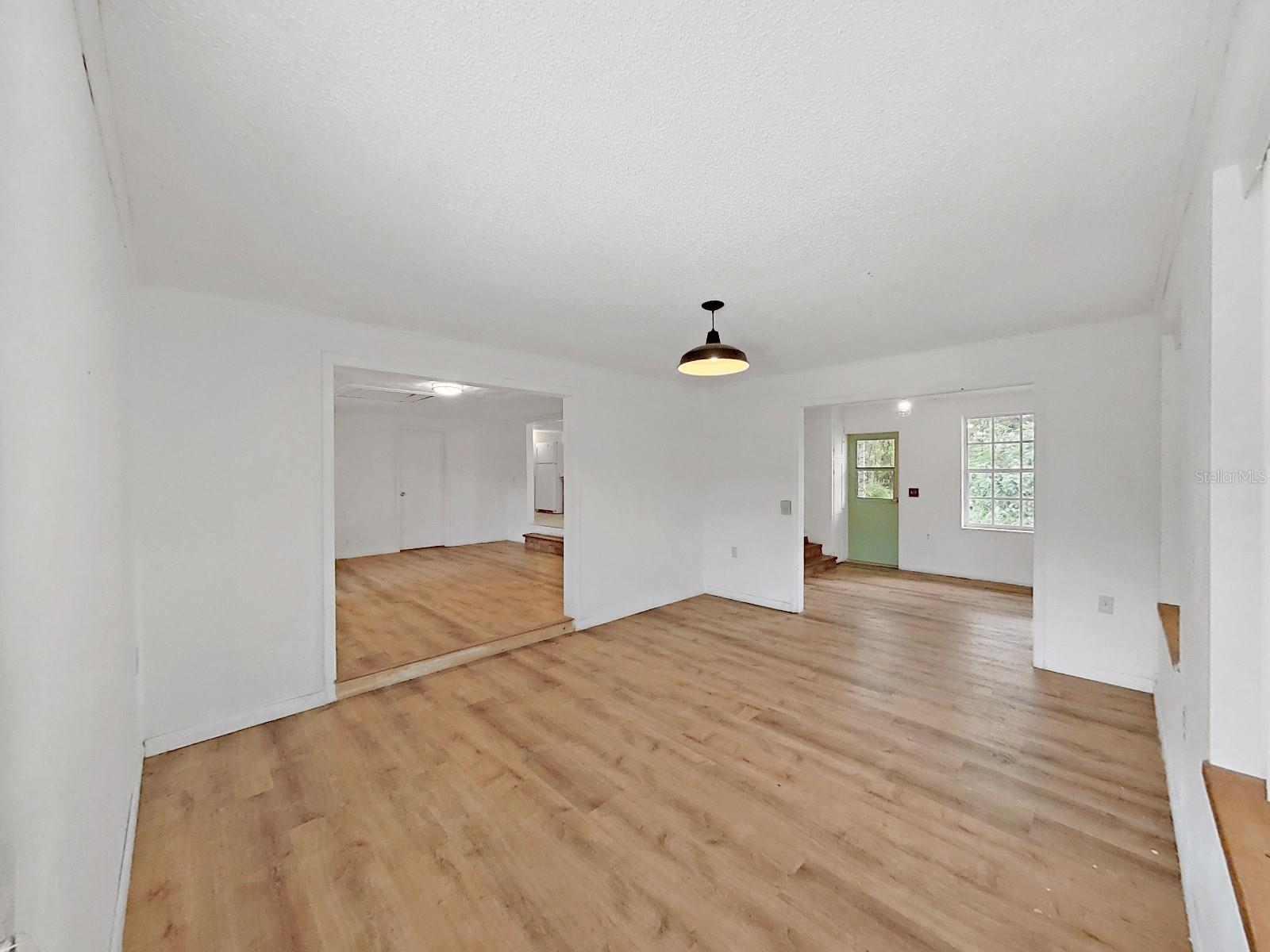 Image 16 of 36 For 7332 Sealawn Drive