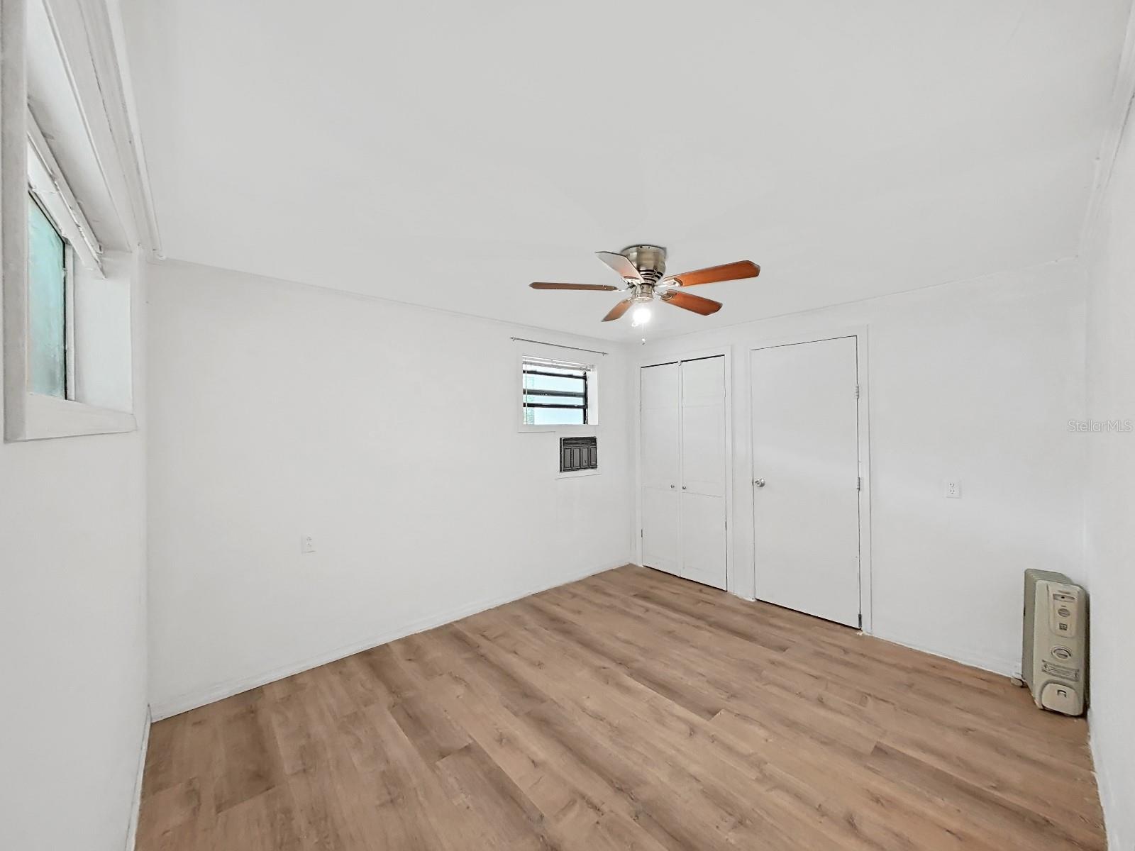 Image 24 of 36 For 7332 Sealawn Drive