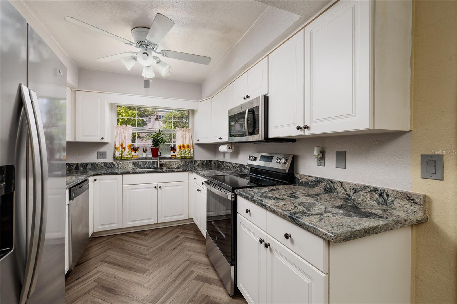 Image 15 of 41 For 2101 63rd Avenue N
