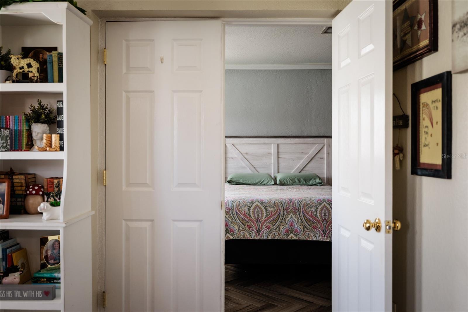 Image 19 of 41 For 2101 63rd Avenue N