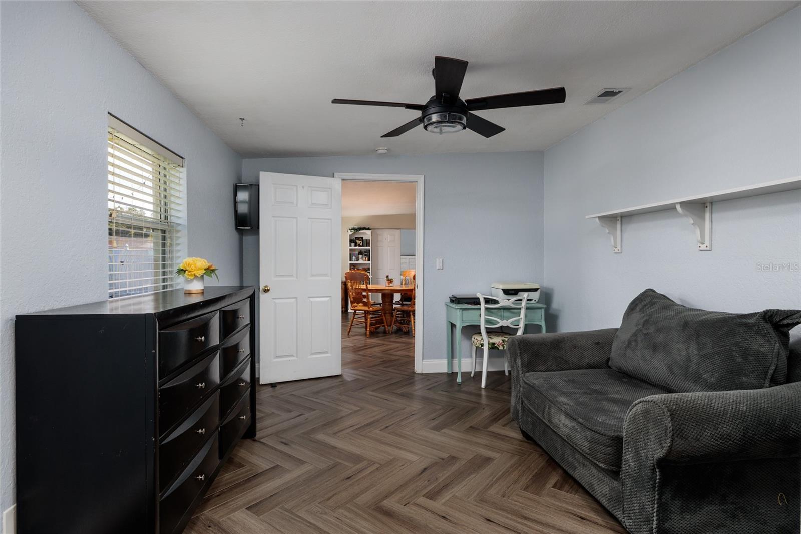 Image 26 of 41 For 2101 63rd Avenue N