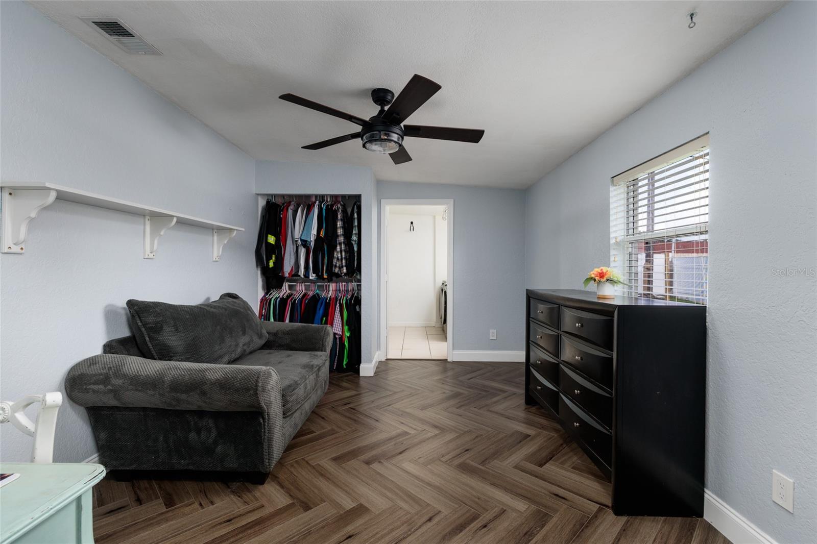 Image 27 of 41 For 2101 63rd Avenue N