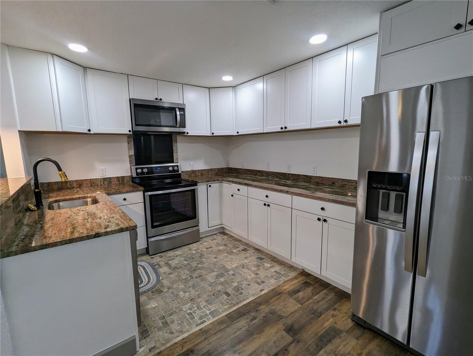 Image 13 of 18 For 3200 22nd Street N