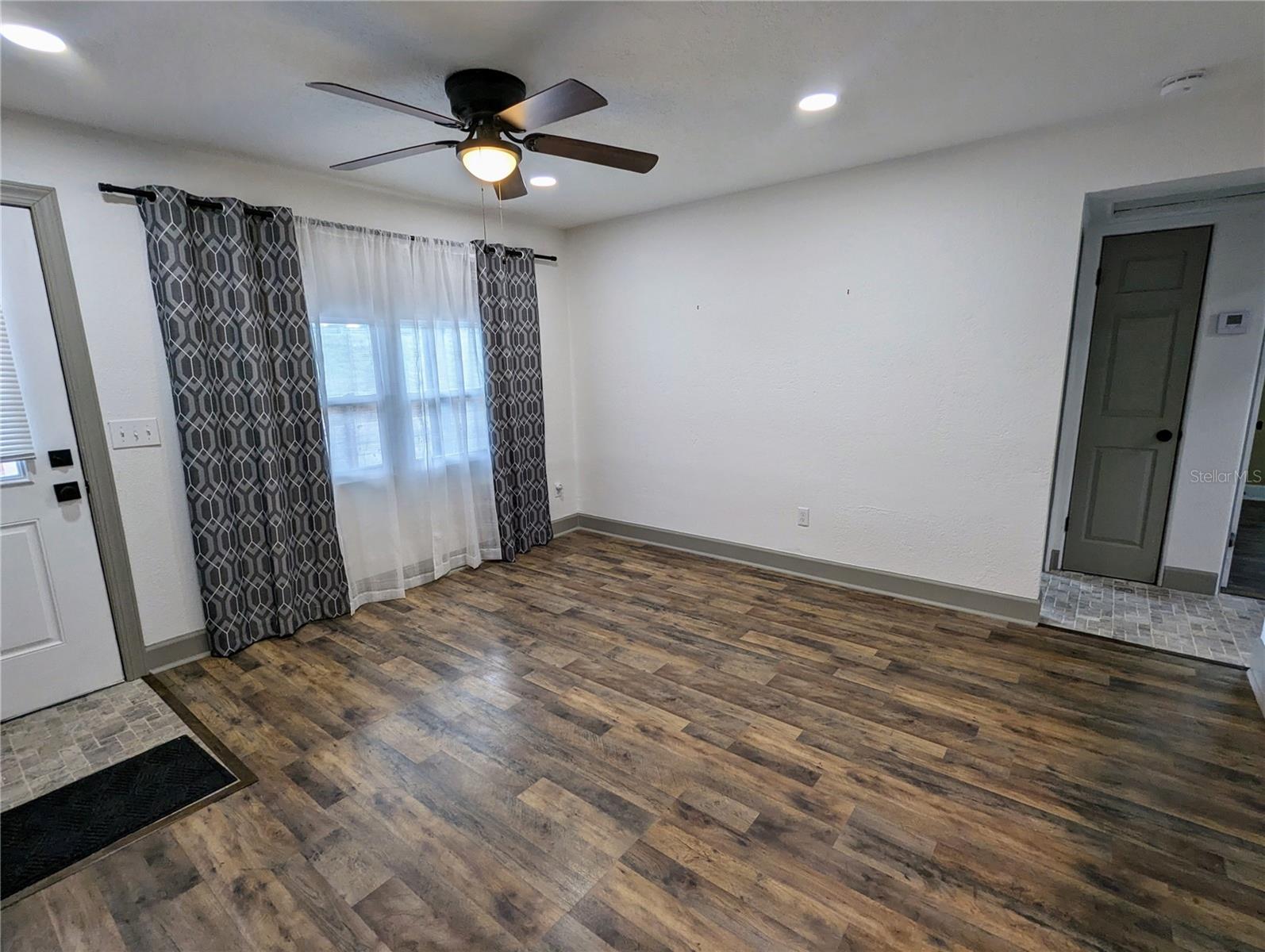 Image 15 of 18 For 3200 22nd Street N