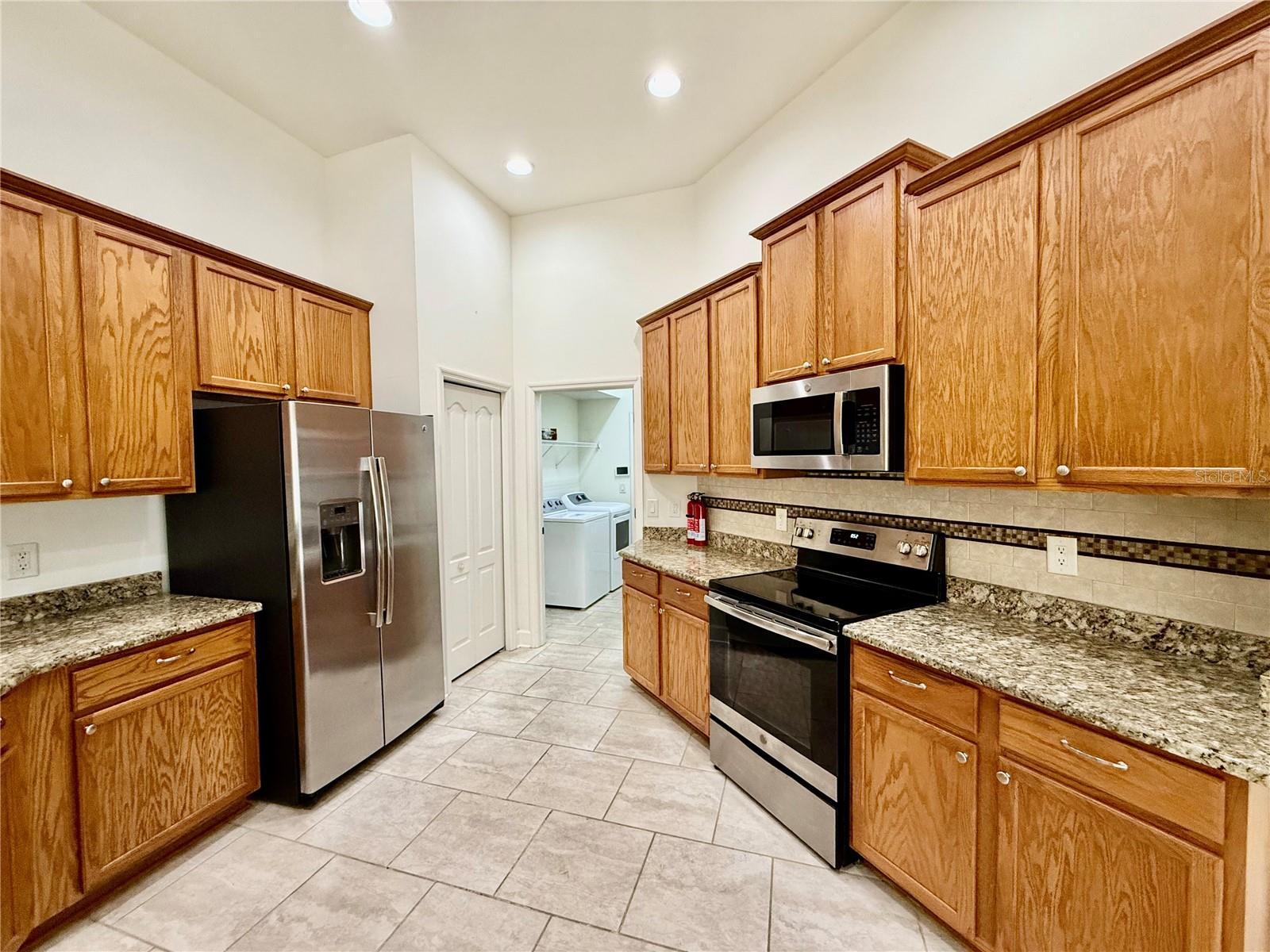 Image 13 of 42 For 10755 Rockledge View Drive