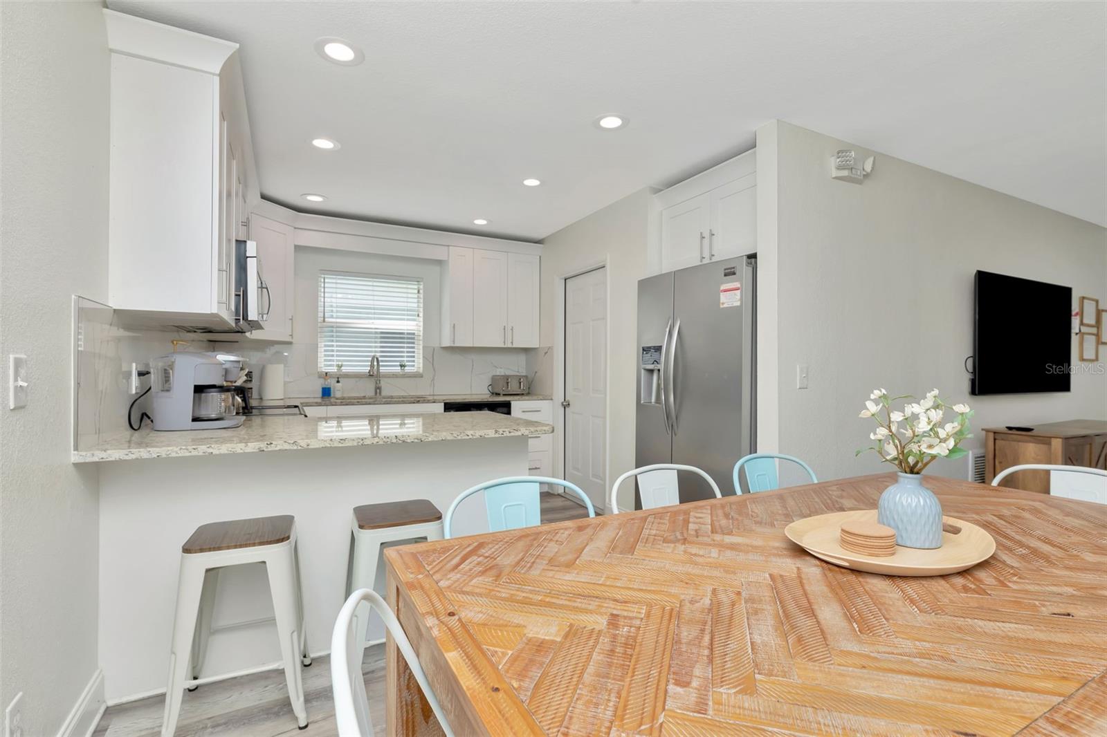 Image 11 of 58 For 2733 21st Avenue Sw