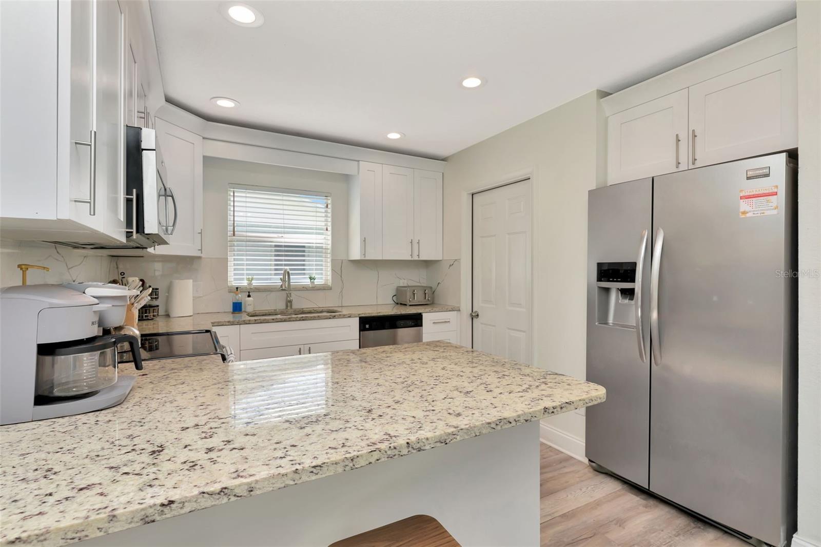 Image 15 of 58 For 2733 21st Avenue Sw