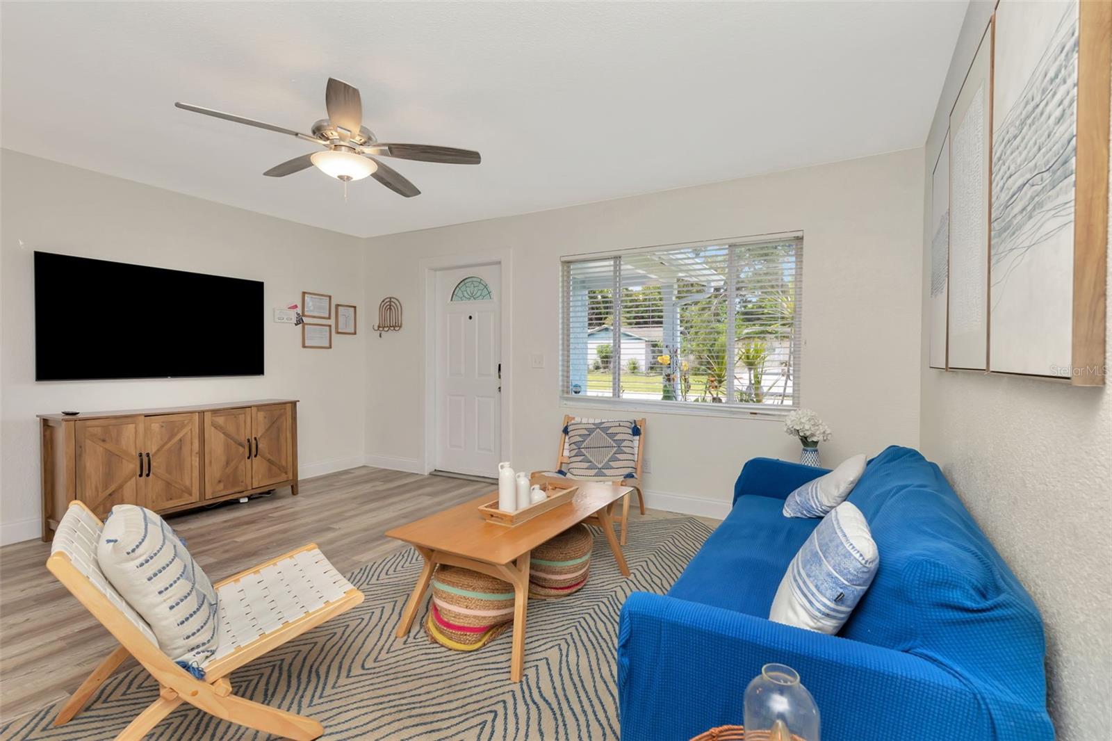 Image 5 of 58 For 2733 21st Avenue Sw